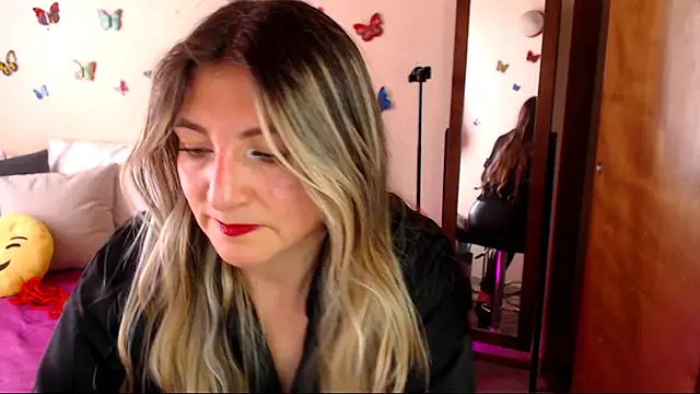 Jolie-Mature online show from March 6, 8:37 pm