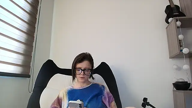 Arya starrk online show from February 13, 2:08 pm