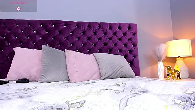 MauraGray online show from January 17, 9:22 pm