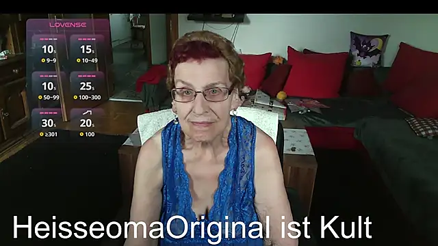 HeisseomaOriginal online show from June 11, 7:05 am