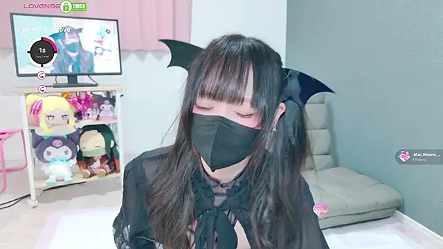 -M Hinano  online show from June 22, 1:08 pm
