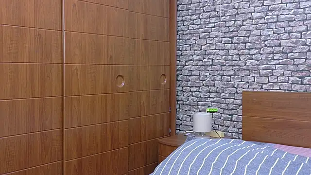 CuteBlondeMe online show from November 3, 6:34 pm