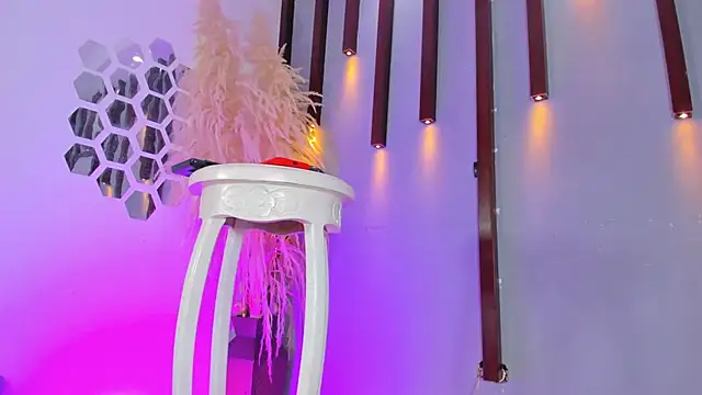 Sophia Cameron online show from November 20, 9:27 pm