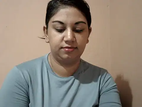 bellachow10 online show from April 17, 5:53 am