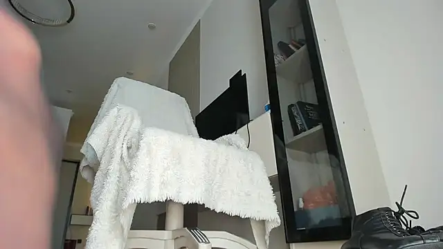 Pupasui02 online show from February 14, 7:21 am