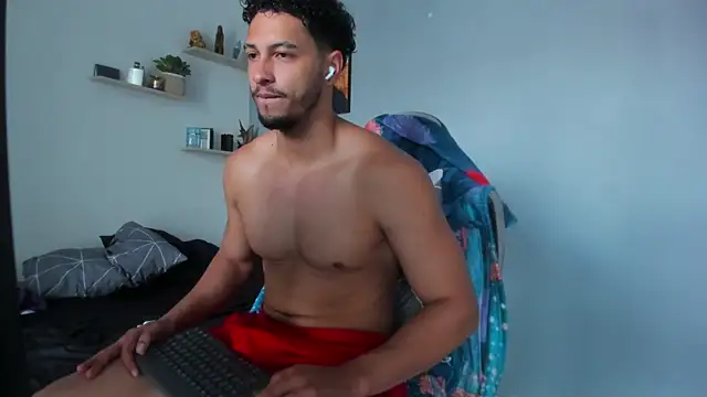 Kris Khalifa69 online show from July 21, 3:02 pm