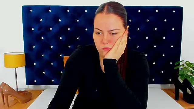 EvaLick online show from December 18, 7:35 am