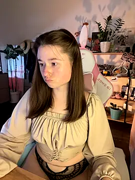 sweetest pie online show from September 18, 6:06 pm