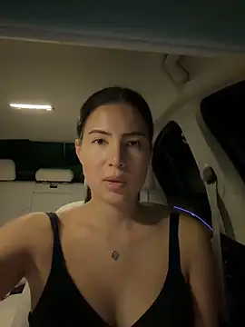 clairewntr online show from November 14, 9:59 pm