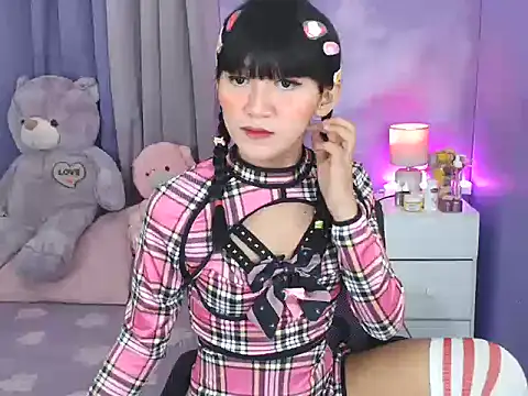 urlovelyfreya online show from October 2, 5:40 pm