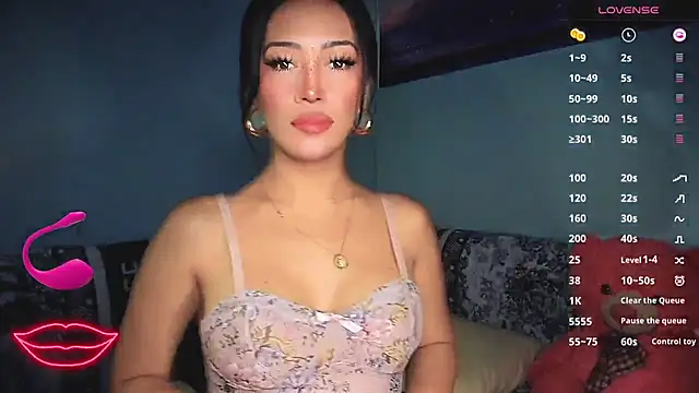 Jasmine Elcock online show from December 1, 7:49 pm