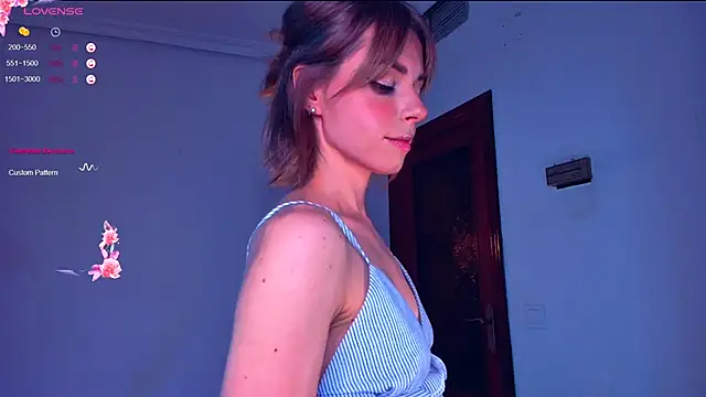 Snapshot of Arielle__03 chatting on September 13, 2:08 am Arielle  03 online show from September 13, 2:08 am