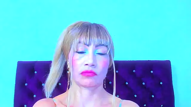 almabeckelt online show from November 28, 8:12 pm