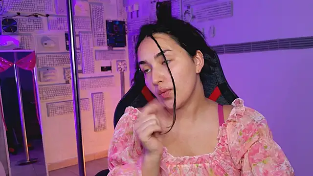 CeceliaJohnson online show from September 18, 1:20 pm