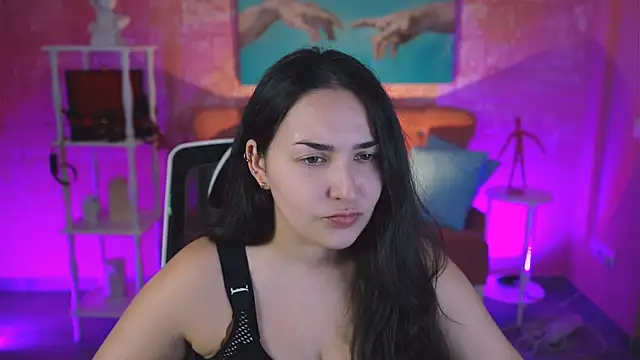 CeceliaJohnson online show from November 18, 8:15 am