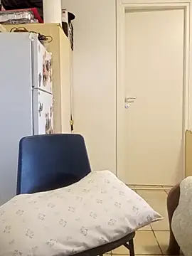 CALDA-AKIRA online show from October 16, 5:54 am