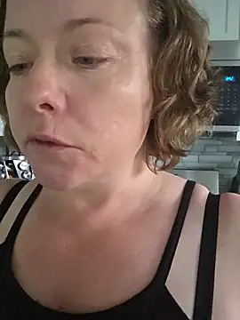 julimonroe online show from June 1, 6:53 pm