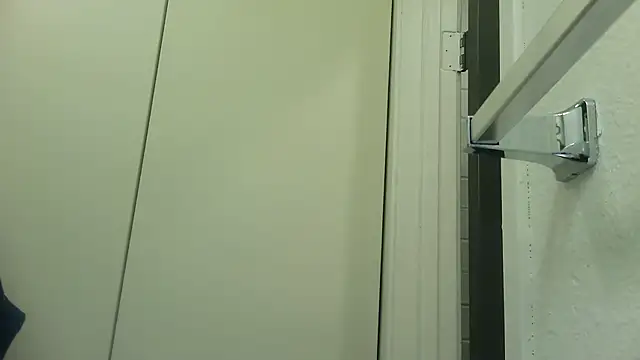 Vixxenn V online show from April 3, 5:27 am