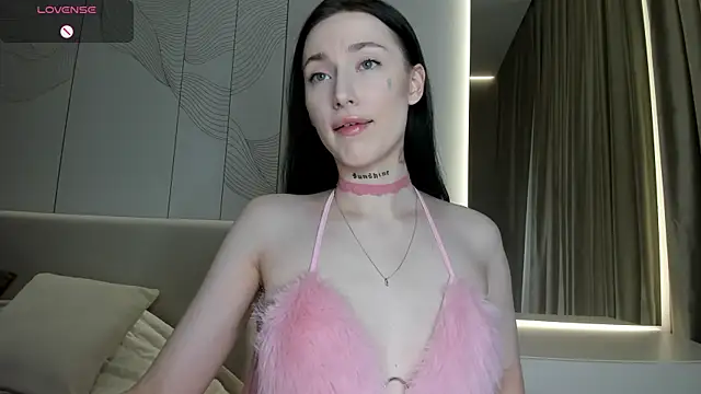 JenniferQueen11 online show from April 14, 4:07 pm