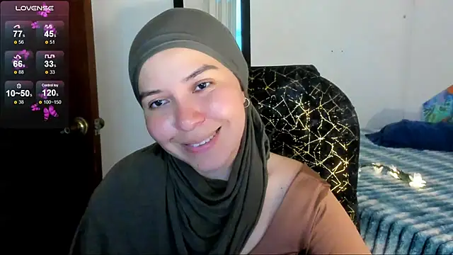 MatchedEyebrow online show from May 30, 9:33 pm