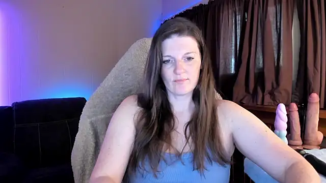 Kelly Carolina online show from October 6, 6:45 pm