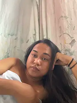 bettina love online show from February 4, 8:06 am