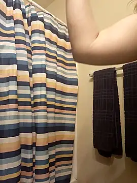 bootiebby online show from April 14, 10:37 am