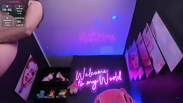 Emilyjhonson 01 online show from March 19, 2:21 pm