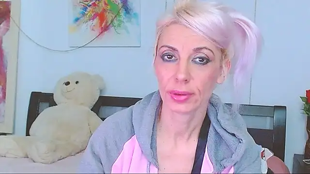 HoneyLara online show from November 22, 2:36 am