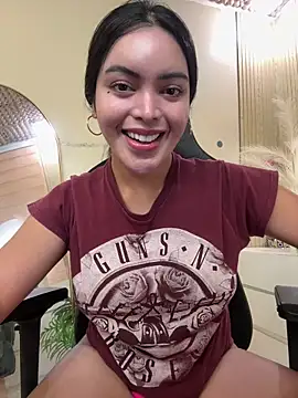 TS-SimplyTheBest online show from December 5, 8:48 am