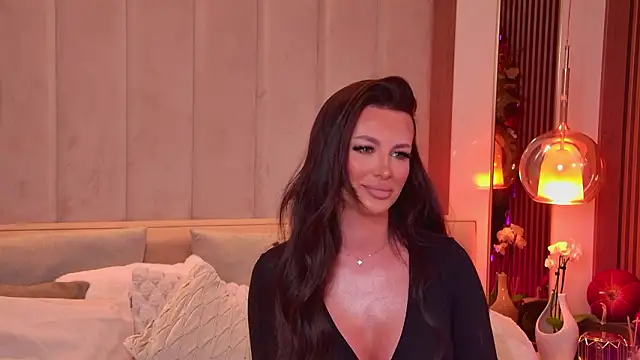 kaya b online show from March 3, 8:15 pm