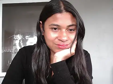 dark enchantress  online show from January 7, 8:12 pm