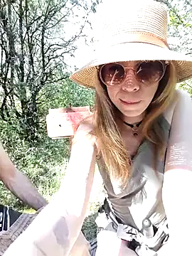 OnnaaH online show from April 8, 1:35 pm