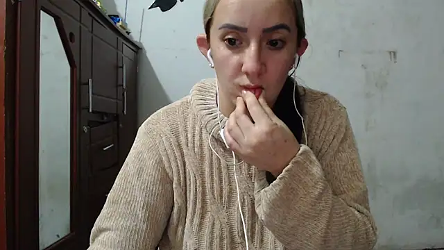 DeepAnal07 online show from March 14, 6:14 am