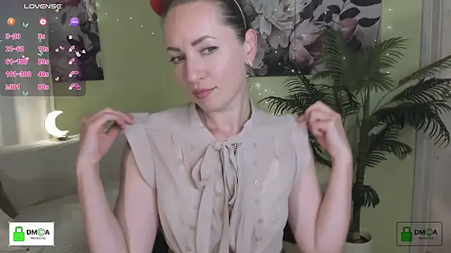 Queenymel online show from July 28, 5:35 pm