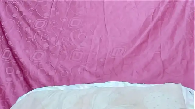 sophiie 93 online show from November 27, 7:39 pm