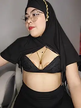 Elinaax online show from April 1, 11:57 pm