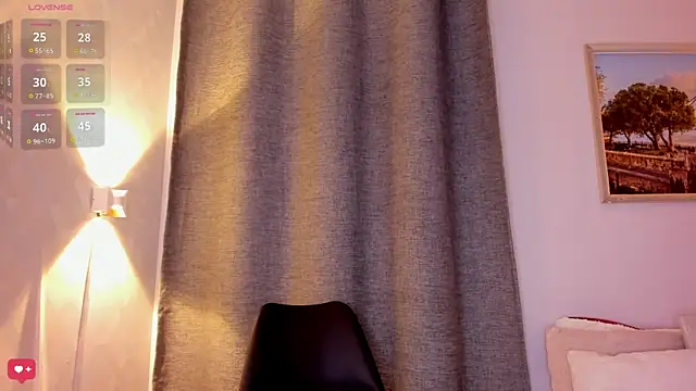 Snapshot of Assh_lee_ chatting on October 21, 1:15 pm Assh lee online show from October 21, 1:15 pm