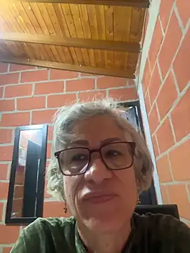 Miss Monserrate online show from October 22, 1:32 am