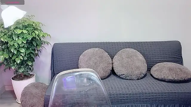 Mya Lee online show from March 5, 7:20 pm