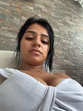 AnnRosse18 online show from January 7, 3:04 pm