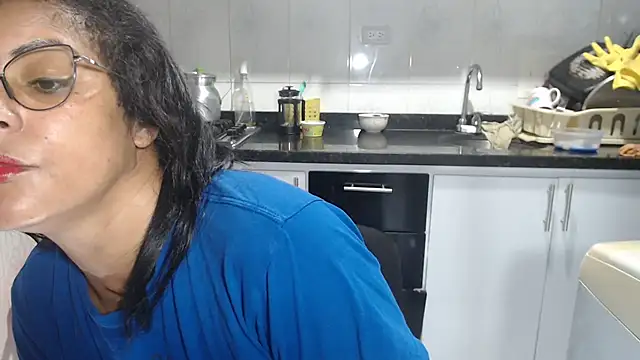 kateleyagrey online show from September 25, 12:37 pm