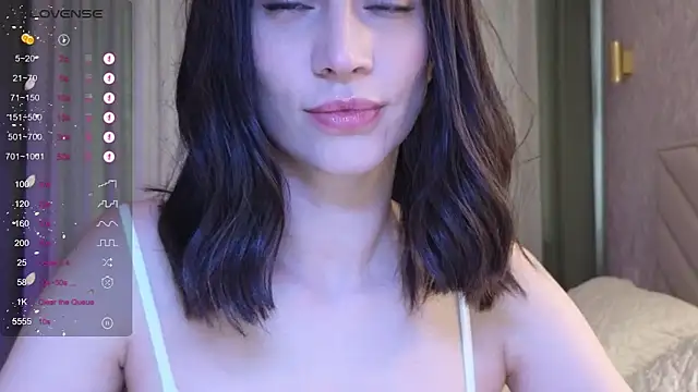 Alice Wonders online show from October 28, 9:15 am