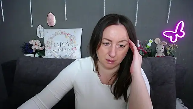 Abby Taylorr online show from April 9, 6:19 am