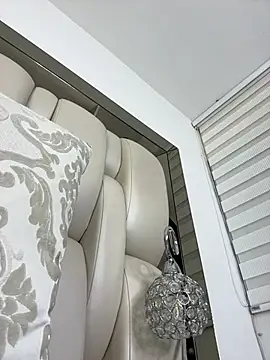 ALISSON FOXXX1 online show from February 4, 10:57 pm