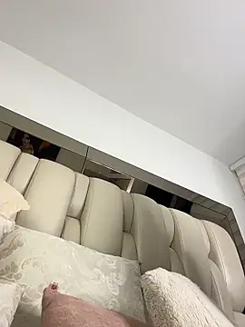 ALISSON FOXXX1 online show from February 18, 11:15 pm