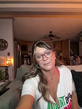 cowgirlc online show from October 1, 2:38 am