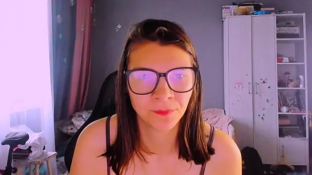 MollyLollipop online show from May 29, 5:38 am