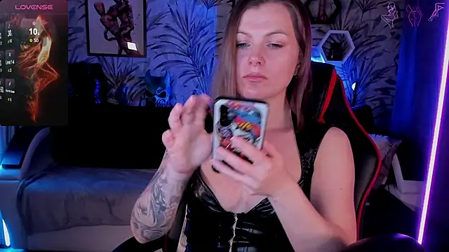 Devi Evi online show from January 9, 7:51 pm