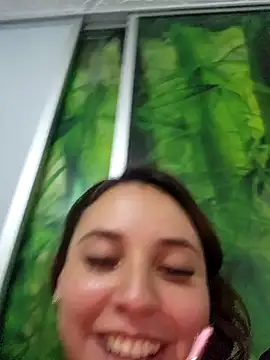 Snapshot of LizzRouse chatting on October 8, 9:41 pm LizzRouse online show from October 8, 9:41 pm